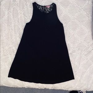 Shift dress with back lace details